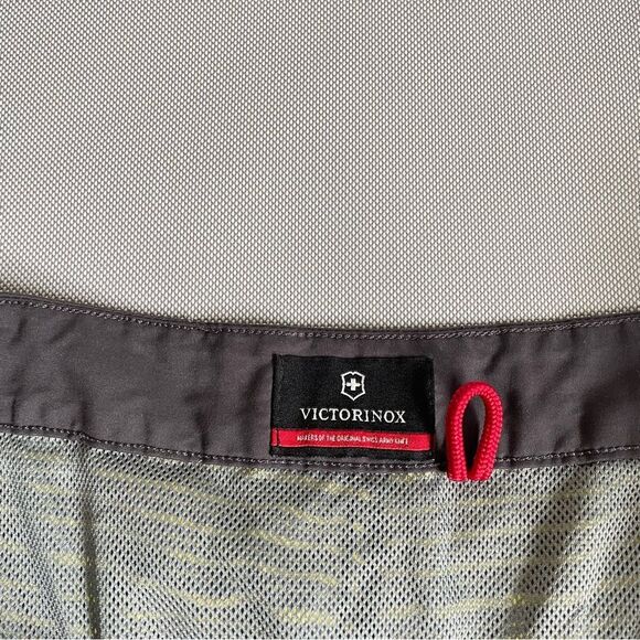 VICTORINOX Gray Yellow Striped Swim Board Shorts Men’s Size XL - Picture 4 of 12